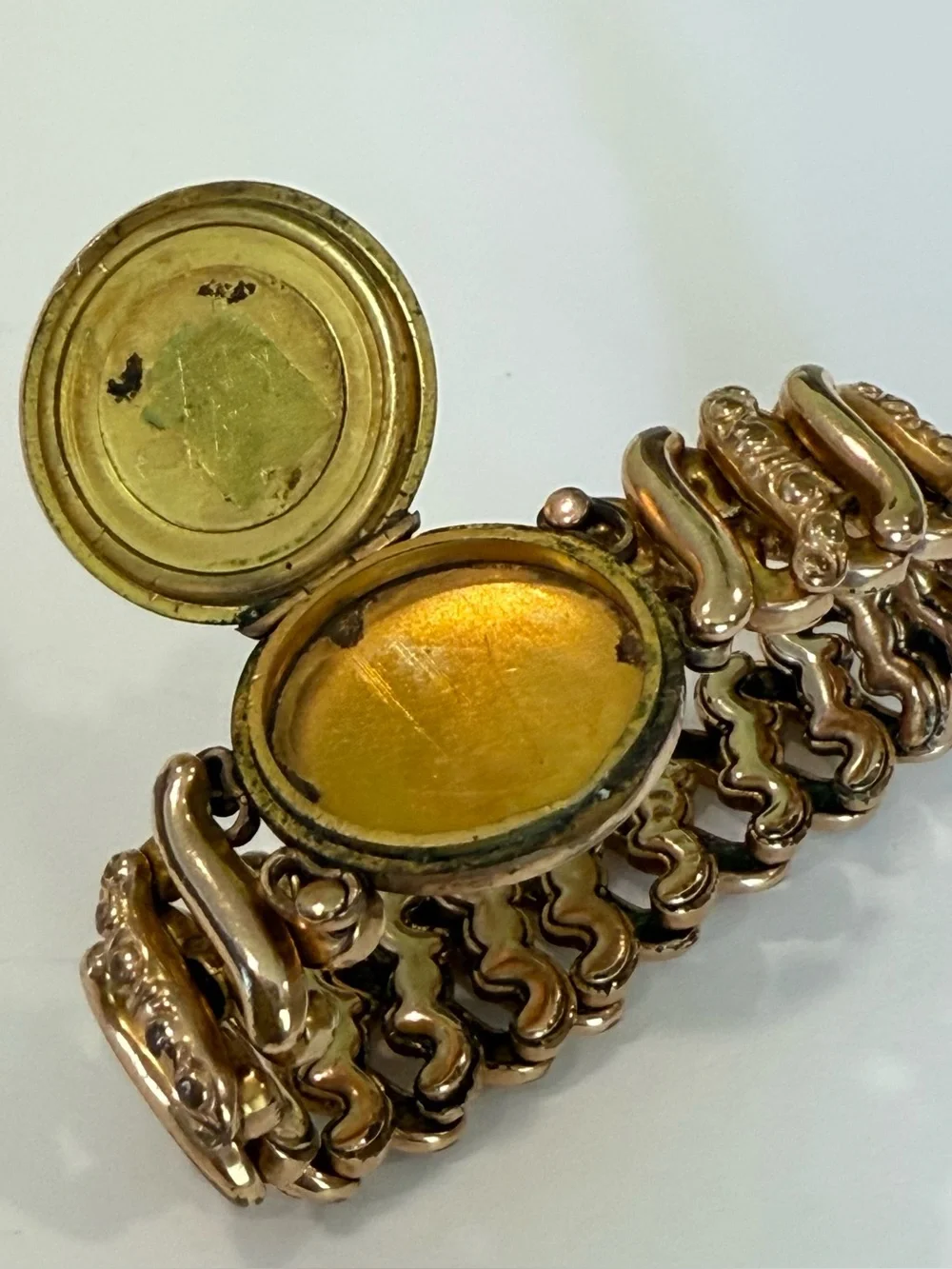 Vintage Rolled Gold Expansion Bracelet Photo Locket Monogram Victorian Style - Picture 16 of 16